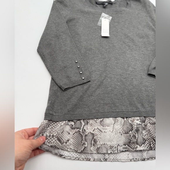 Women’s White House Black Market gray Layered Snakeskin Shirt Sweater NWT Sz S - Picture 3 of 13